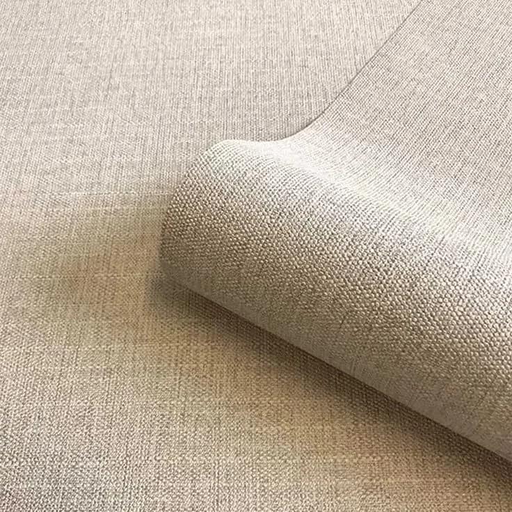 بيج فاتح جداً يميل إلى السكري أو العاجي (Off-White / Light Oatmeal).